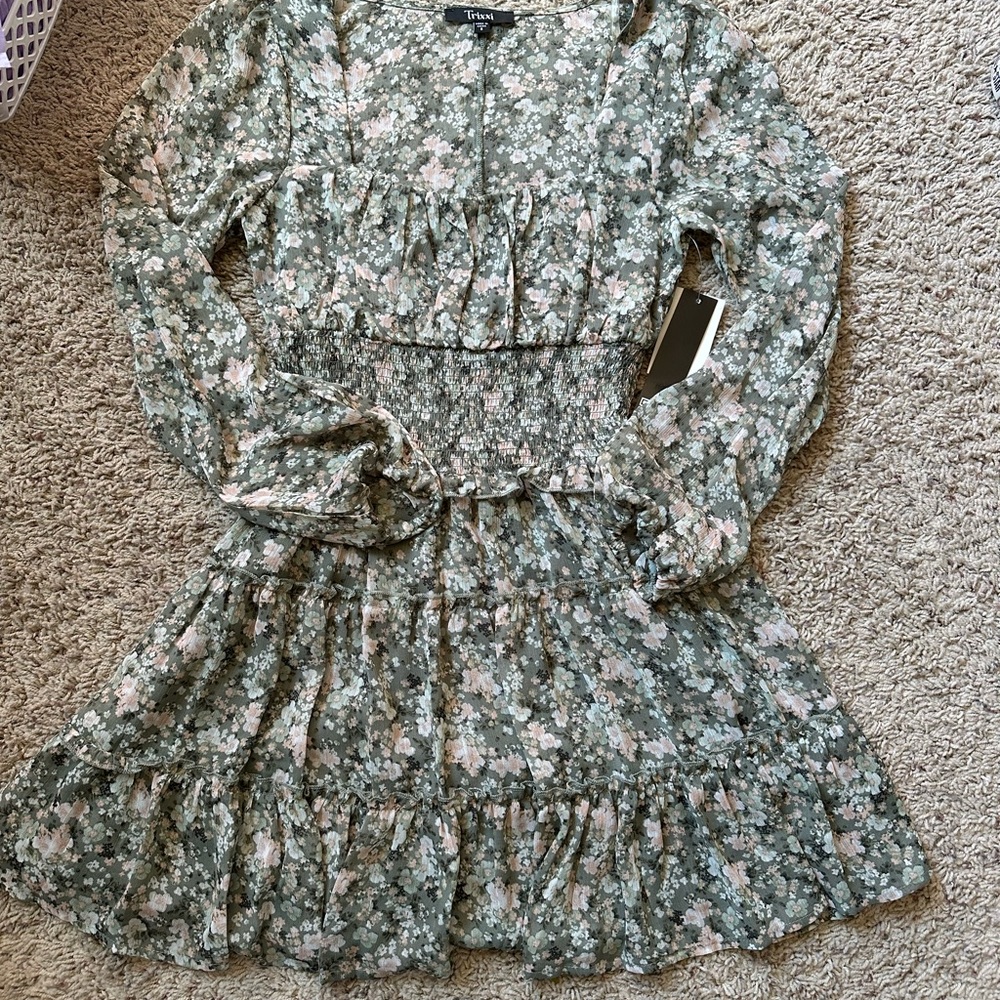 NWT Women’s Trixxi Green and White Ruffled Tiered Sundress S